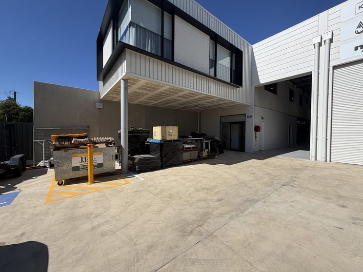 Click to view all images 13A Seaforth Avenue Somerton Park SA 5044 - Image 2