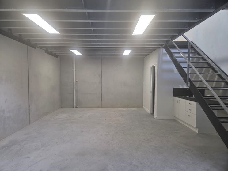 Click to view all images 16/3A Newlands Road Reservoir VIC 3073 - Image 2