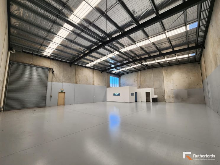 7/12 Makland Drive Derrimut VIC 3026 - Image 3