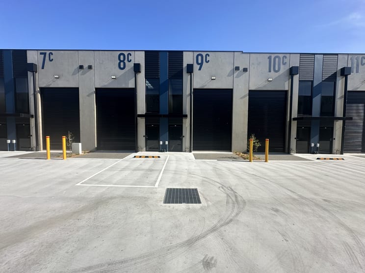 Click to view all images Unit 9c/3a Newlands Road Reservoir VIC 3073 - Image 2