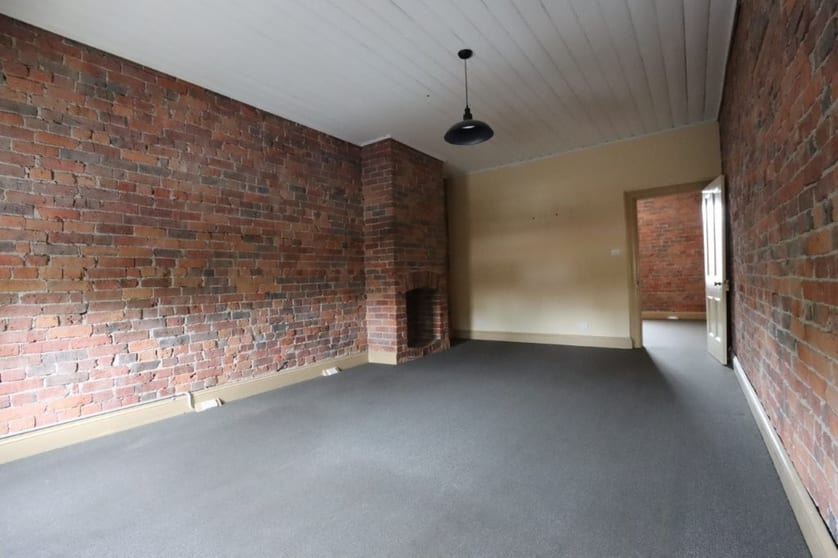 Click to view all images 75a Comur Street Yass NSW 2582 - Image 1