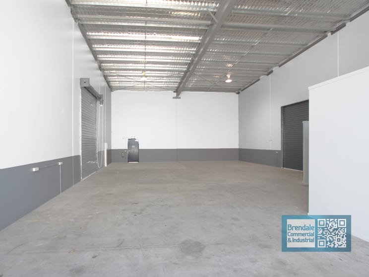 Click to view all images Unit 2/12 Paisley Dr Lawnton QLD 4501 - Image 2