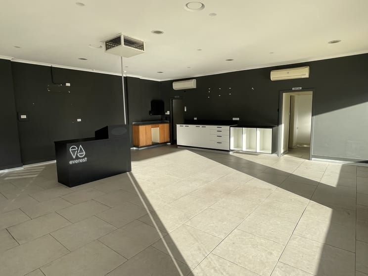 Click to view all images 15 Bank St Cobram VIC 3644 - Image 2