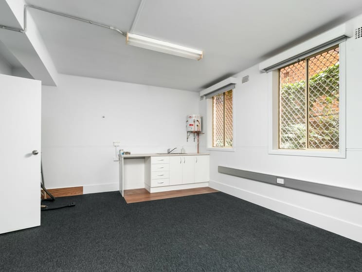 Click to view all images 5/142-144 Victoria Street Taree NSW 2430 - Image 3