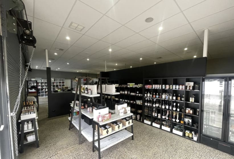 Click to view all images Unit 1/28 Lyell Street Fyshwick ACT 2609 - Image 3
