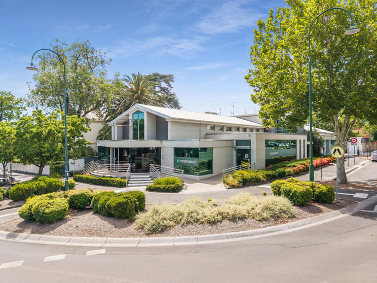 Click to view all images 48 Edward Street Bendigo VIC 3550 - Image 1