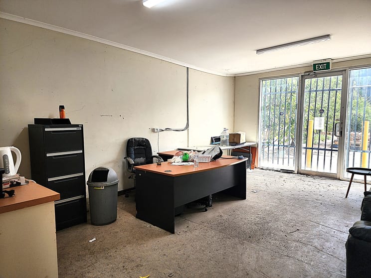 Click to view all images 35A Salvatore Drive Campbellfield VIC 3061 - Image 3