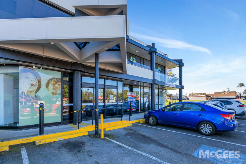 Click to view all images 2/111 Beach Road Christies Beach SA 5165 - Image 1
