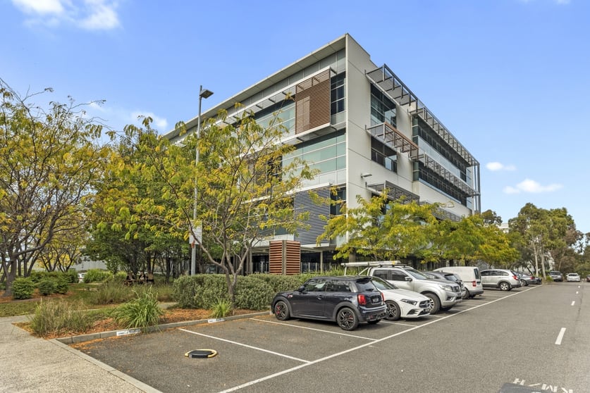 Click to view all images 574 Plummer Street Port Melbourne VIC 3207 - Image 4