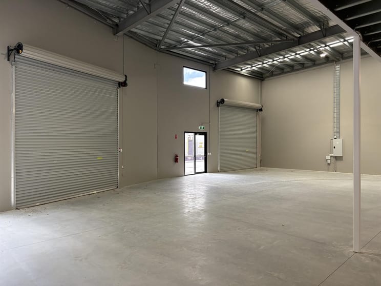 42 Hub Cres Heathwood QLD 4110 - Image 3