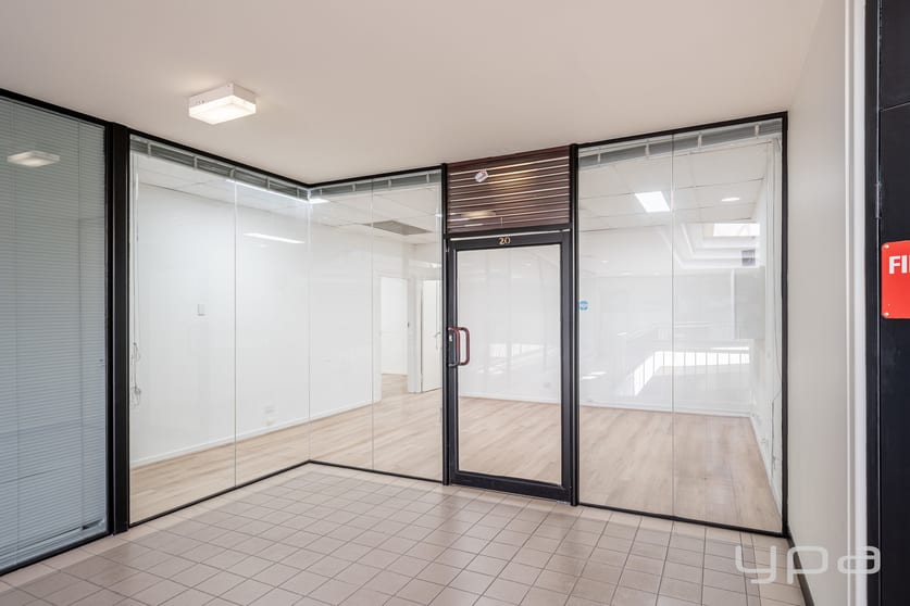 20/2-14 Station Place Werribee VIC 3030 - Image 3