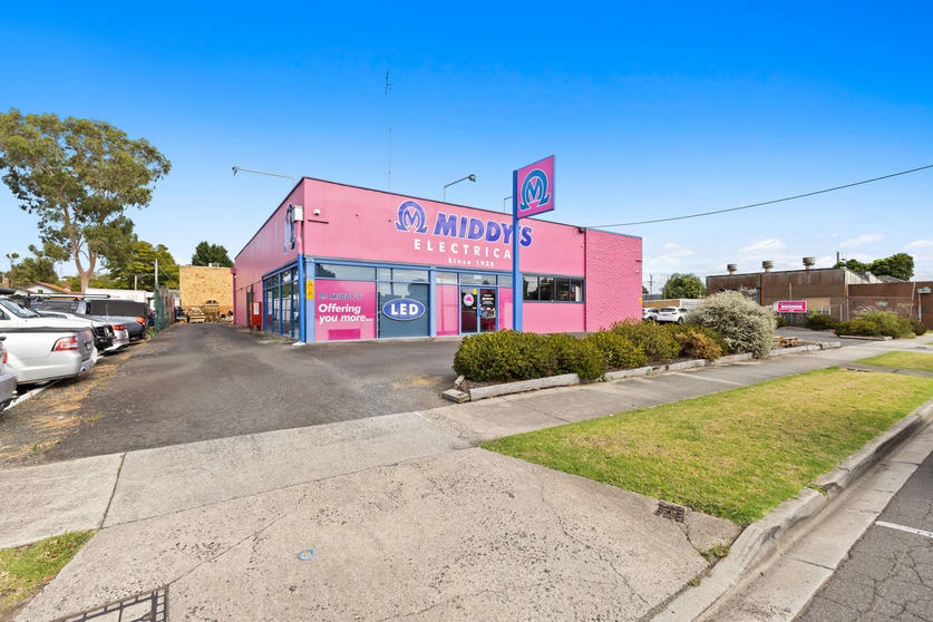 11 - 13 Deakin Street Traralgon VIC 3844 - Image 1