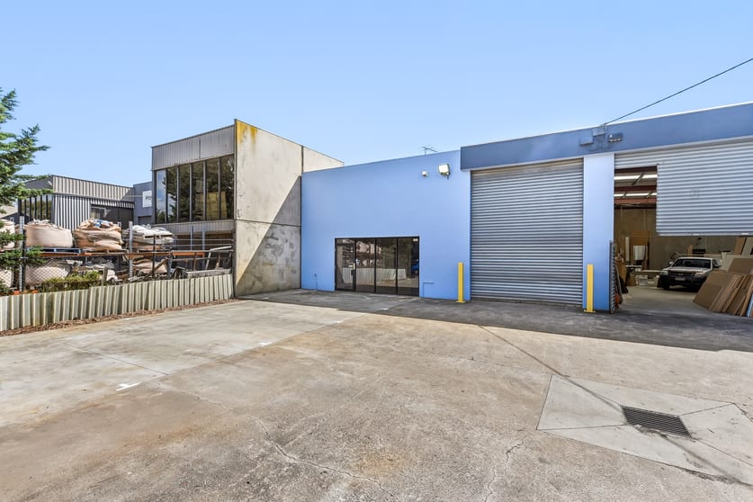 Click to view all images 1/11 Superior Drive Dandenong South VIC 3175 - Image 3