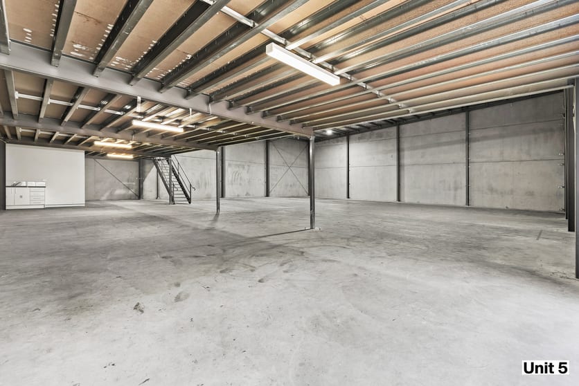 Click to view all images Unit 5/4 Whealan Close Heatherbrae NSW 2324 - Image 2