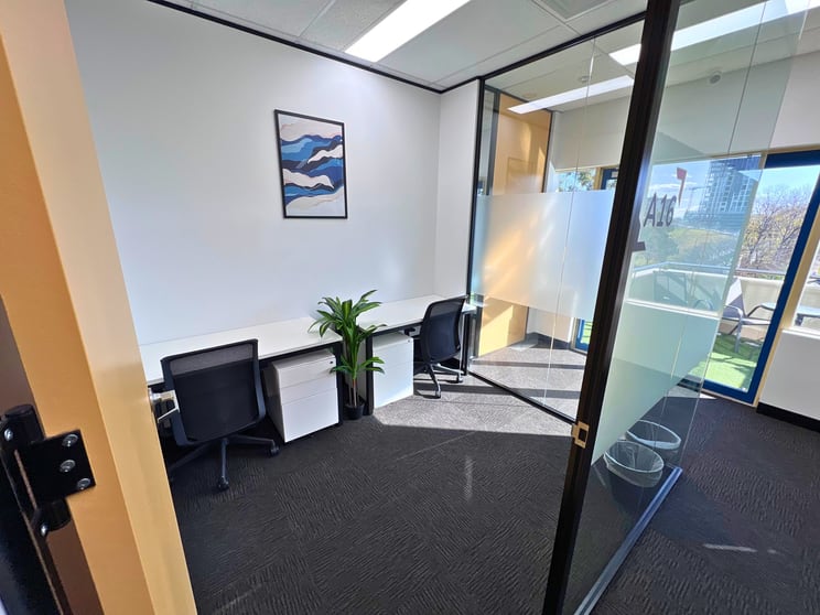 Click to view all images B20/1 Maitland Pl Norwest NSW 2153 - Image 2