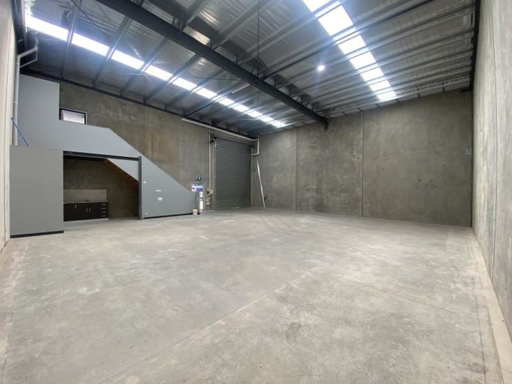 Click to view all images Unit 10/479 Dohertys Road Truganina VIC 3029 - Image 3
