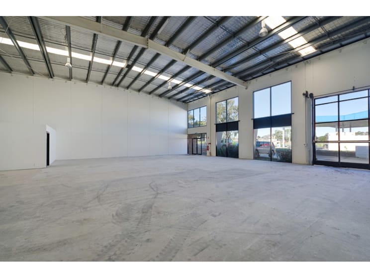 Click to view all images 203 Mornington-Tyabb Road Mornington VIC 3931 - Image 3