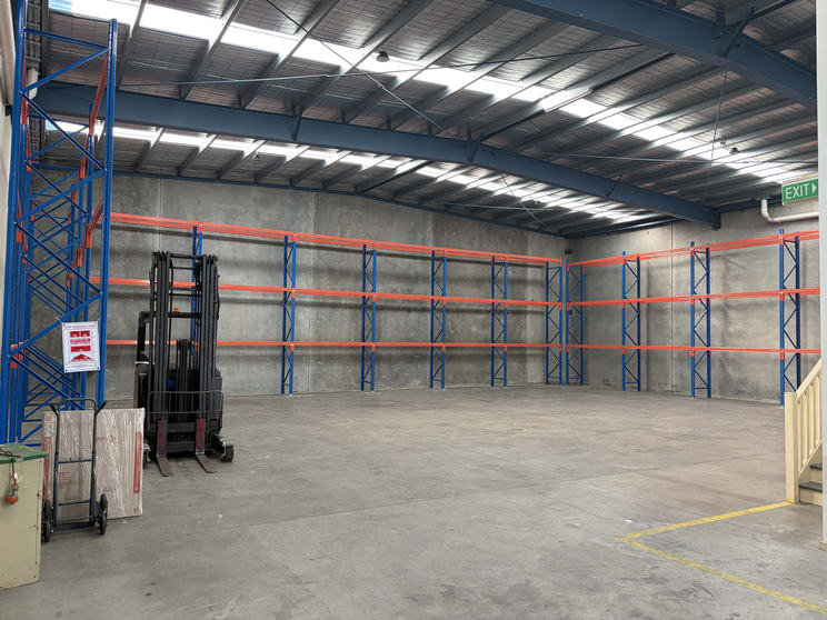 Click to view all images Unit 2/11-19 West Circuit Sunshine West VIC 3020 - Image 2