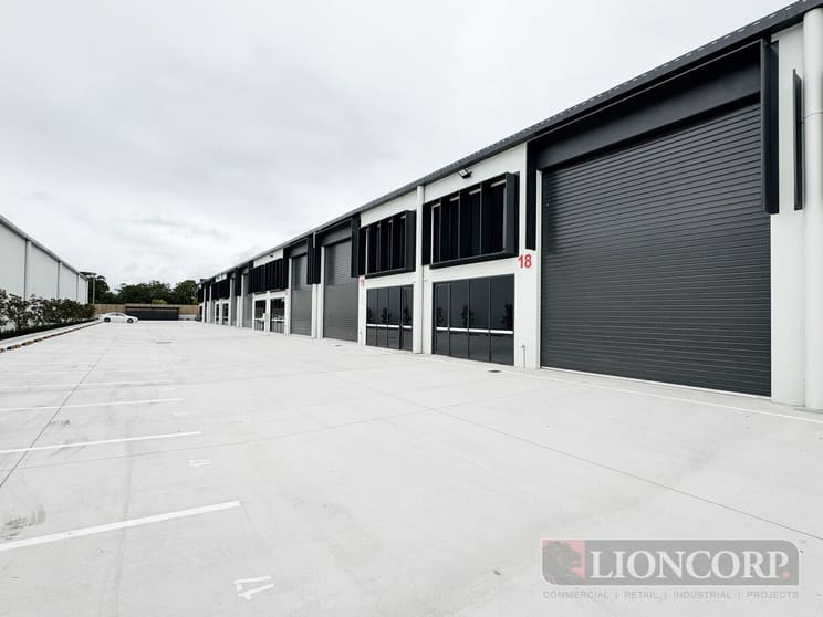Click to view all images Rochedale QLD 4123 - Image 1