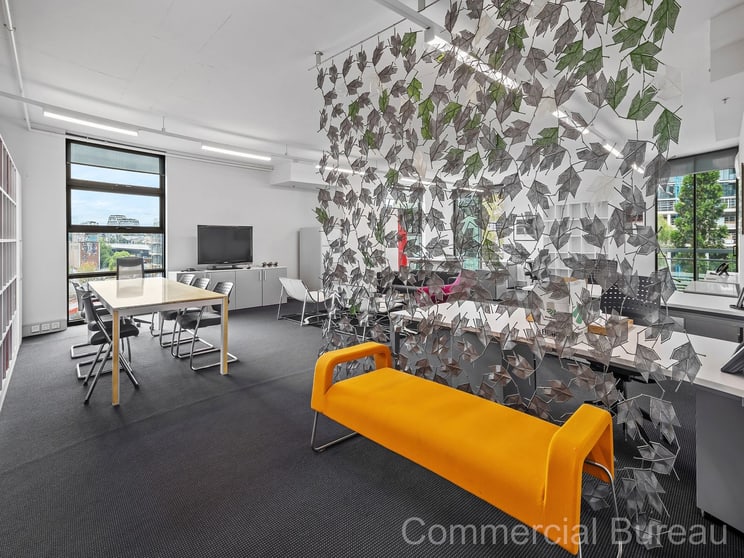 Click to view all images 406/198 Harbour Esplanade Docklands VIC 3008 - Image 3