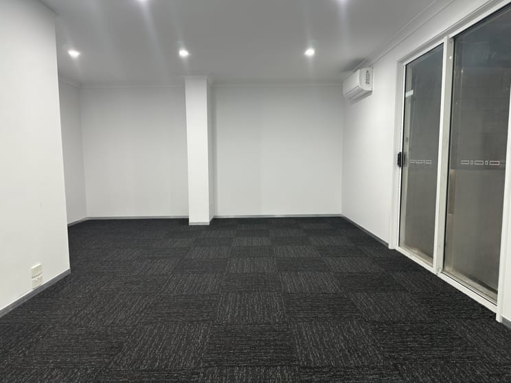 Click to view all images 12B/4-6 Fremantle Street Burleigh Heads QLD 4220 - Image 3