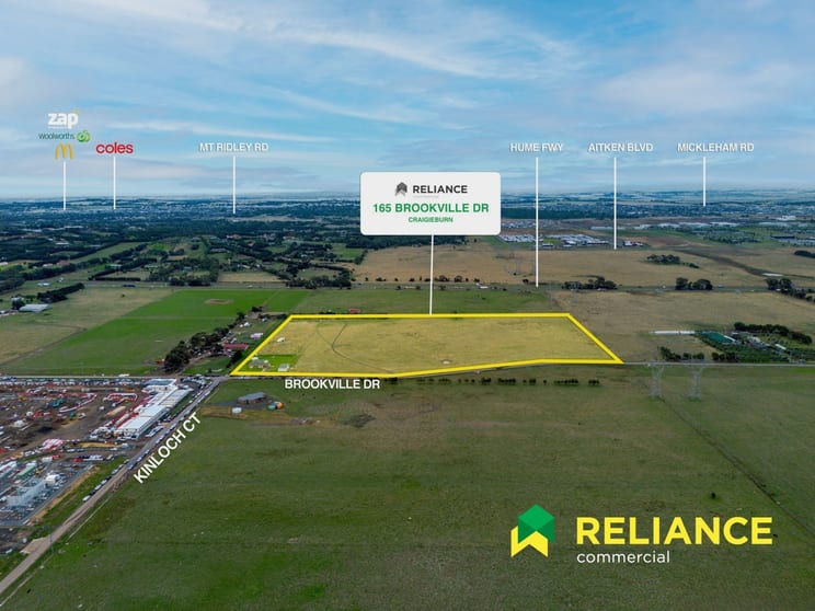 Click to view all images 165 Brookville Drive Craigieburn VIC 3064 - Image 3