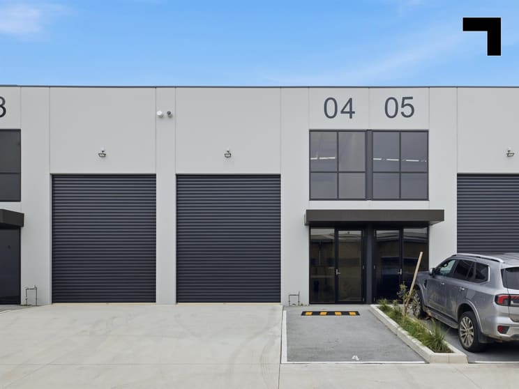 Click to view all images 4/250 Wickham Road Moorabbin VIC 3189 - Image 2