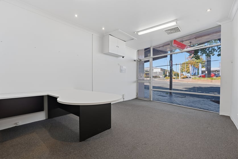 Click to view all images No. 347/345-347 Summer Street Orange NSW 2800 - Image 2