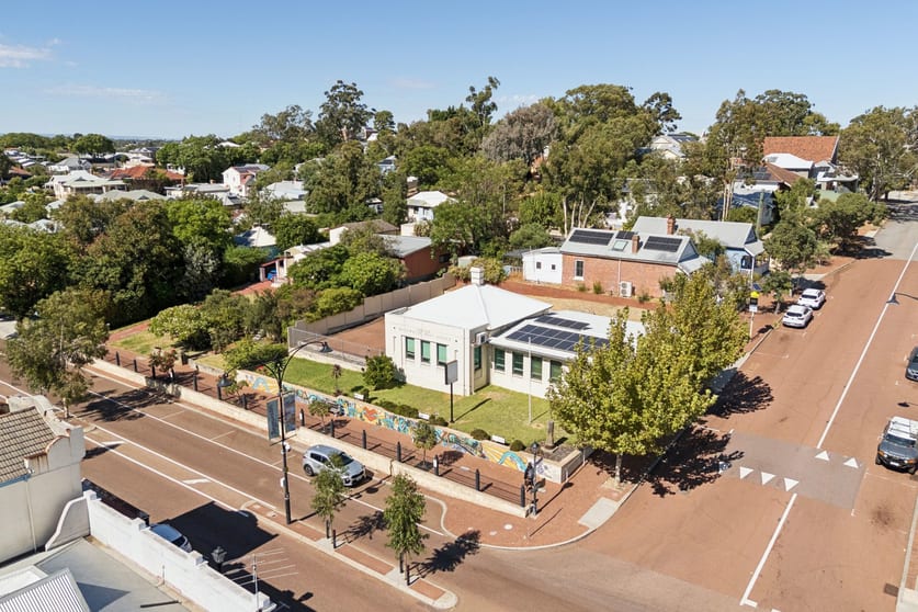 Click to view all images 14 King William Street Bayswater WA 6053 - Image 5