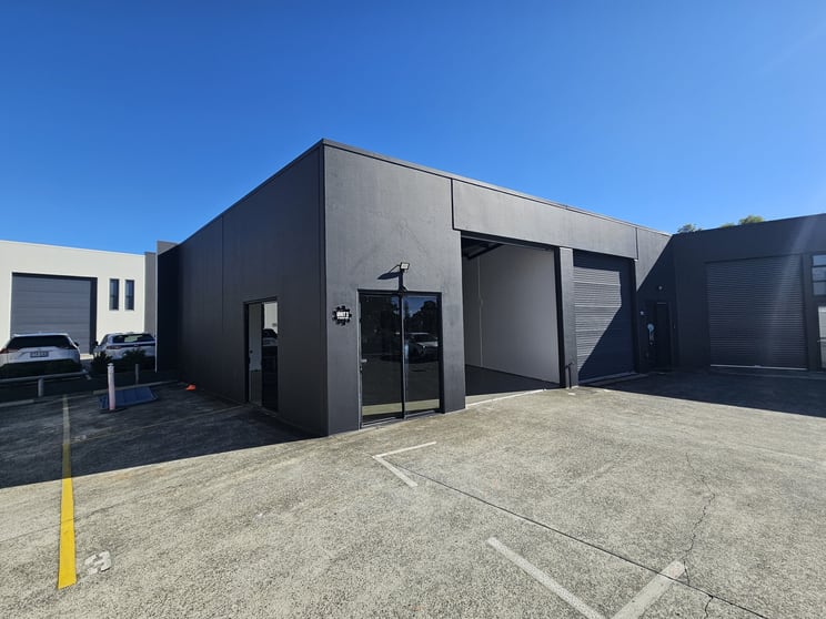 Click to view all images Burleigh Heads QLD 4220 - Image 1