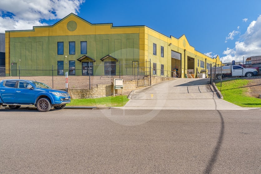 Click to view all images 2/3 SOVEREIGN PLACE South Windsor NSW 2756 - Image 2