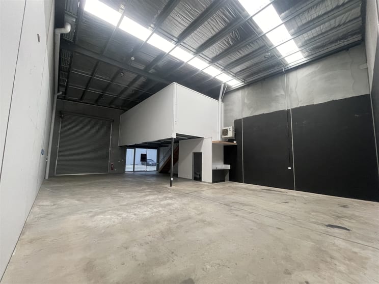 13 Blackwood Drive Altona North VIC 3025 - Image 2