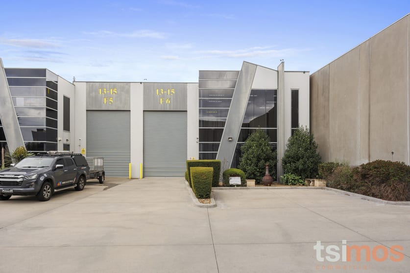 Click to view all images 6/13-15 Kevlar Close Braeside VIC 3195 - Image 2