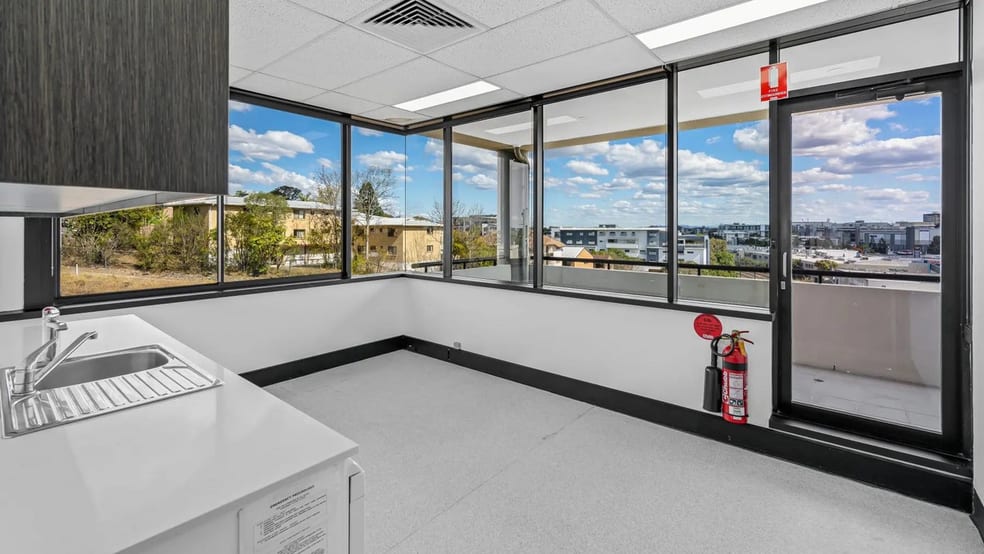Click to view all images Suite 05/1 Swann Road Taringa QLD 4068 - Image 3