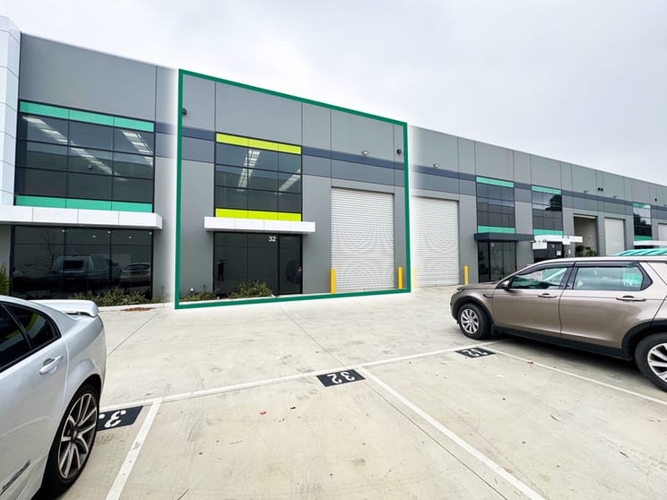 Click to view all images 32 Tech Way Cranbourne VIC 3977 - Image 1