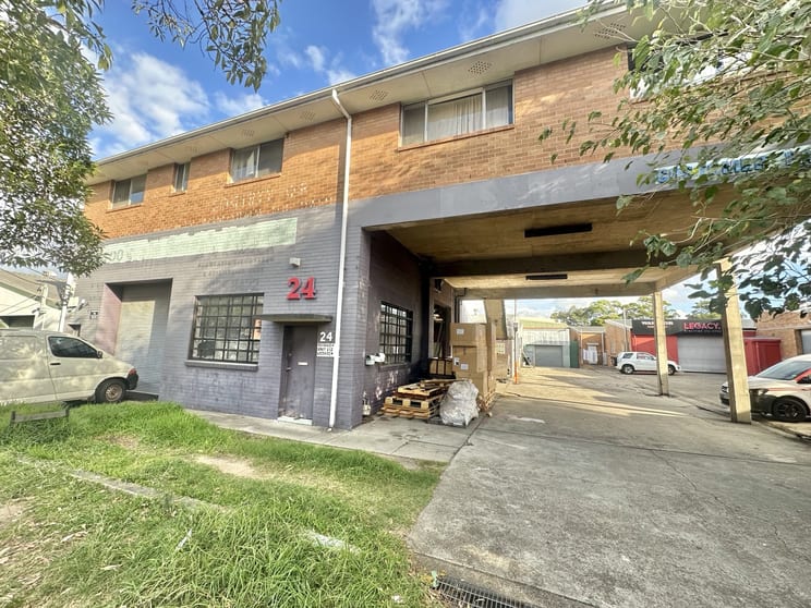 Click to view all images 24 Orchard Road Brookvale NSW 2100 - Image 1