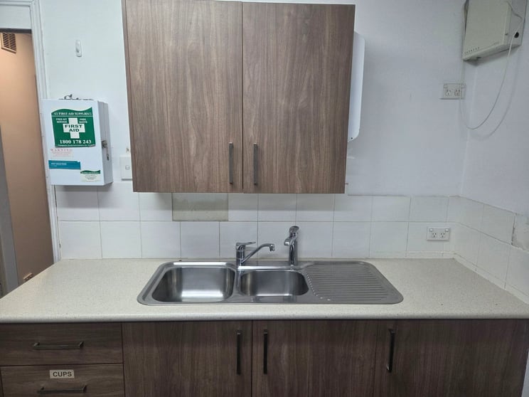 Click to view all images Unit 5/8-12 Nevilles St Underwood QLD 4119 - Image 2