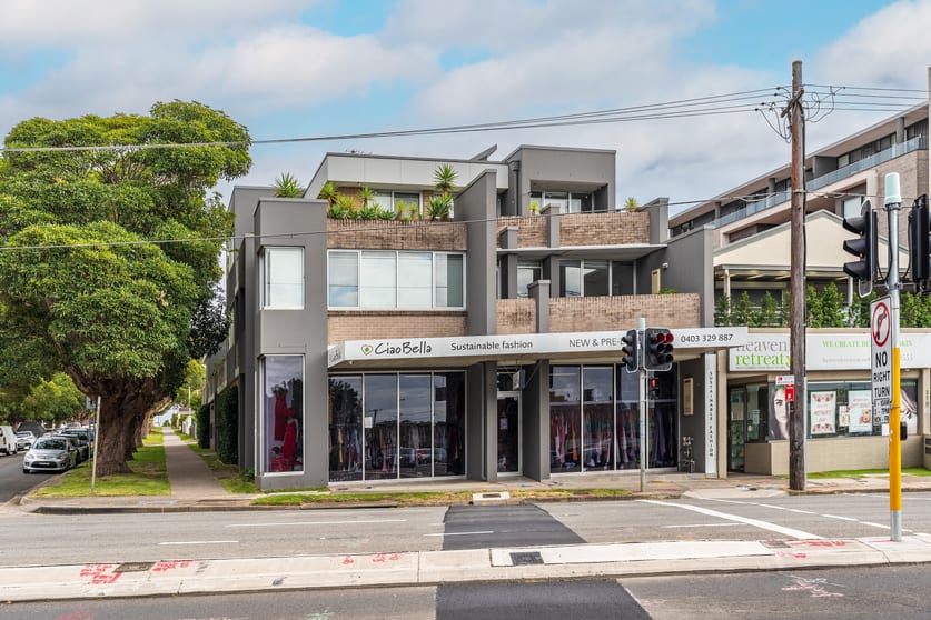Click to view all images 1/381 Rocky Point Rd Sans Souci NSW 2219 - Image 2