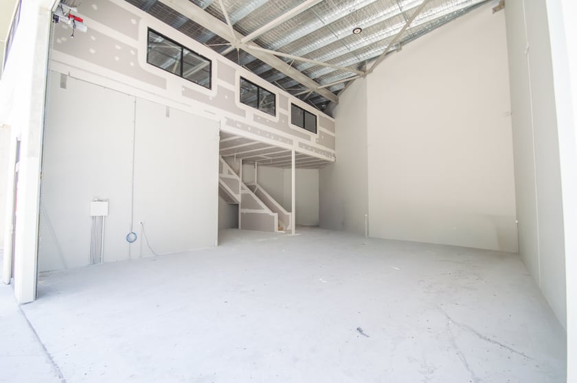 Click to view all images FOR SALE & LEASE/6 Ern Harley Drive Burleigh Heads QLD 4220 - Image 5