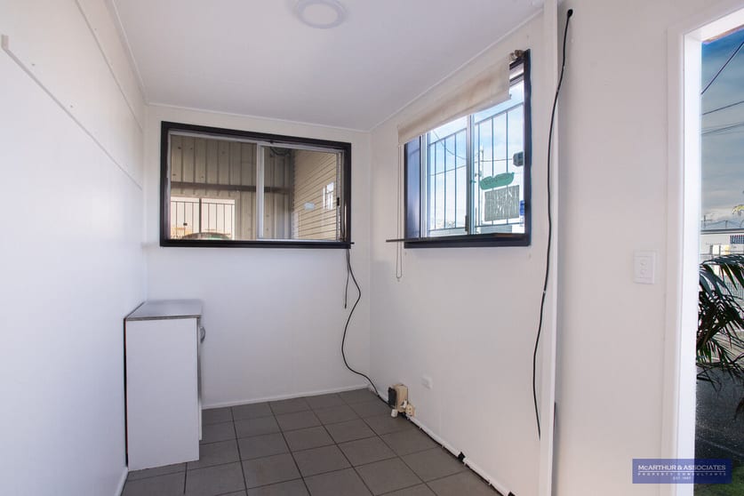 Click to view all images Clontarf QLD 4019 - Image 3