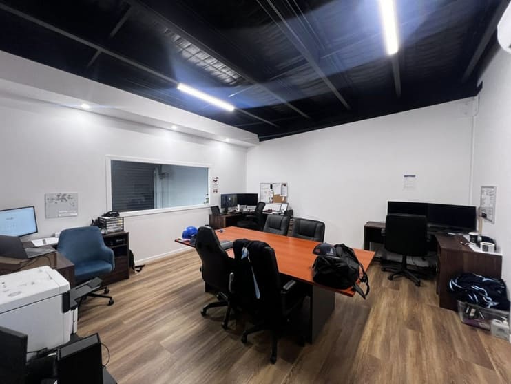 Click to view all images 8/89 Priestdale Road Eight Mile Plains QLD 4113 - Image 2