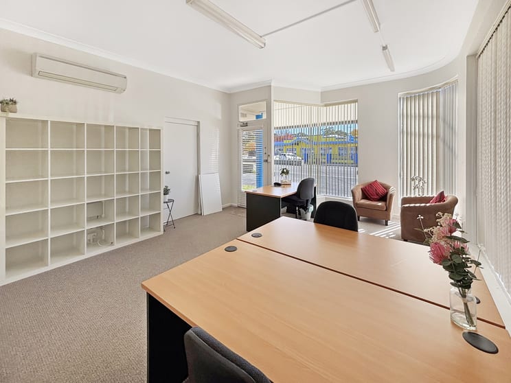 Click to view all images Office 1/56 Sharp Street Cooma NSW 2630 - Image 3