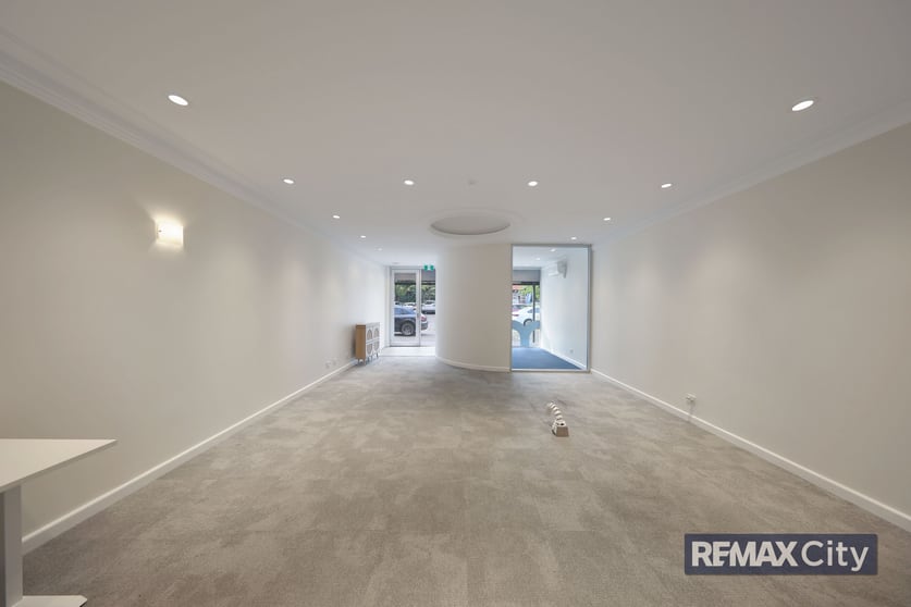 Click to view all images 8/160 Racecourse Road Ascot QLD 4007 - Image 3