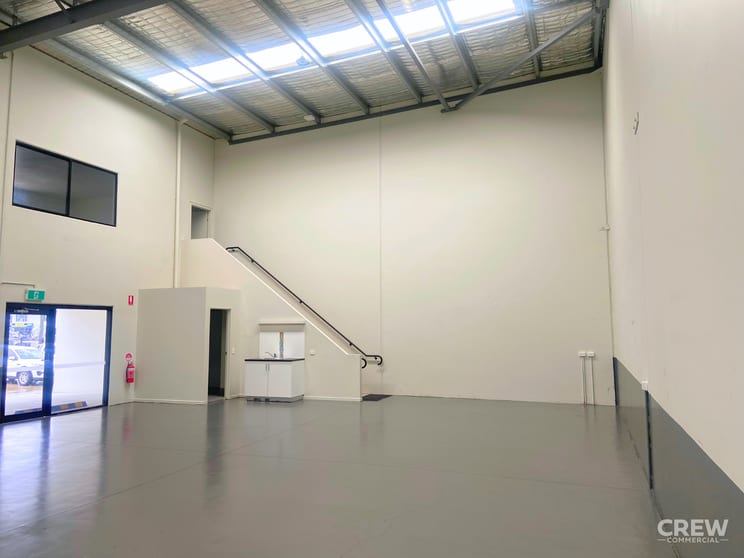 Unit 2/10-12 Ivan Street Arundel QLD 4214 - Image 3