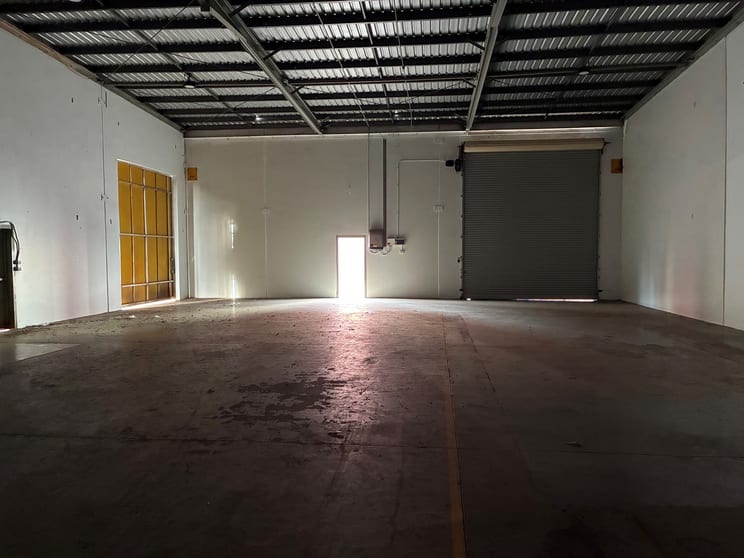 2/90 Lower Mountain Road Urangan QLD 4655 - Image 3