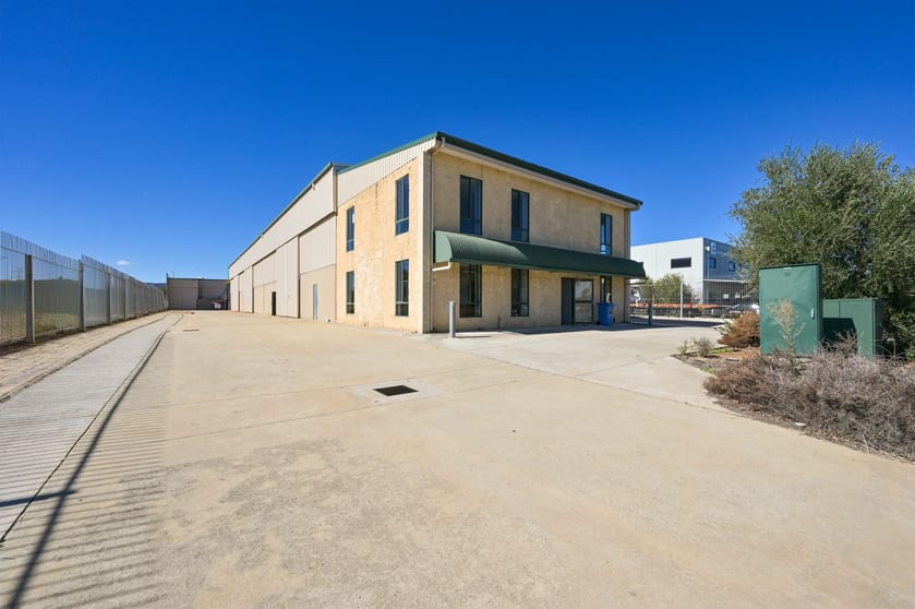 42 Beaconsfield Avenue Midvale WA 6056 - Image 3