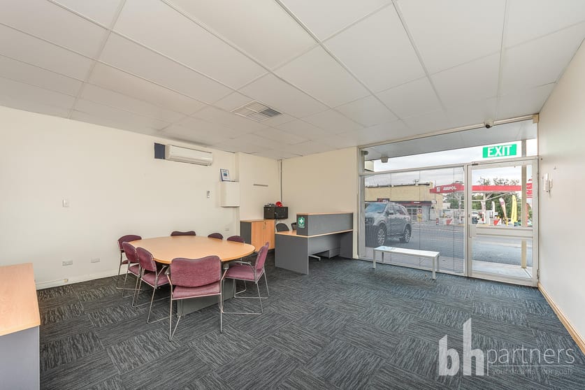 Click to view all images 1A Wilson Street Berri SA 5343 - Image 2