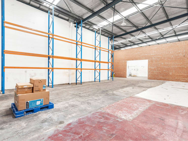 Click to view all images Multiple Industrial Units/26 Barry Road Chipping Norton NSW 2170 - Image 2