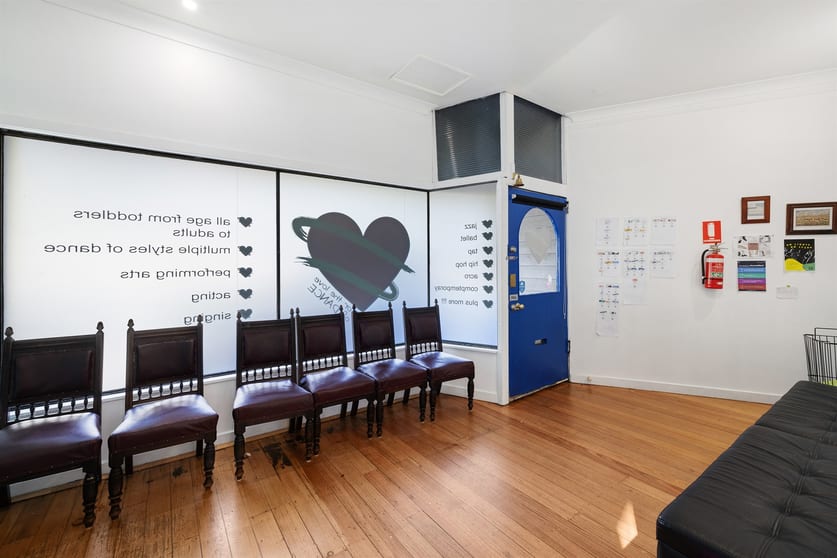 Click to view all images 1553 Burwood Highway Tecoma VIC 3160 - Image 3