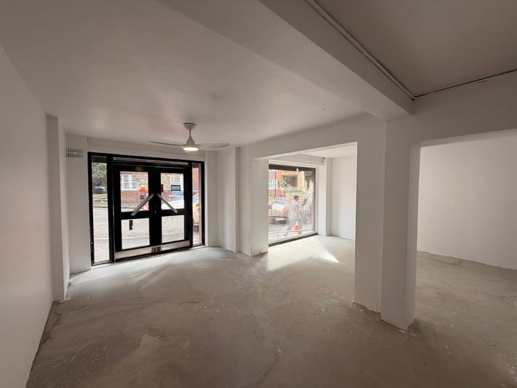 Click to view all images 17 Elizabeth Bay Road Elizabeth Bay NSW 2011 - Image 3